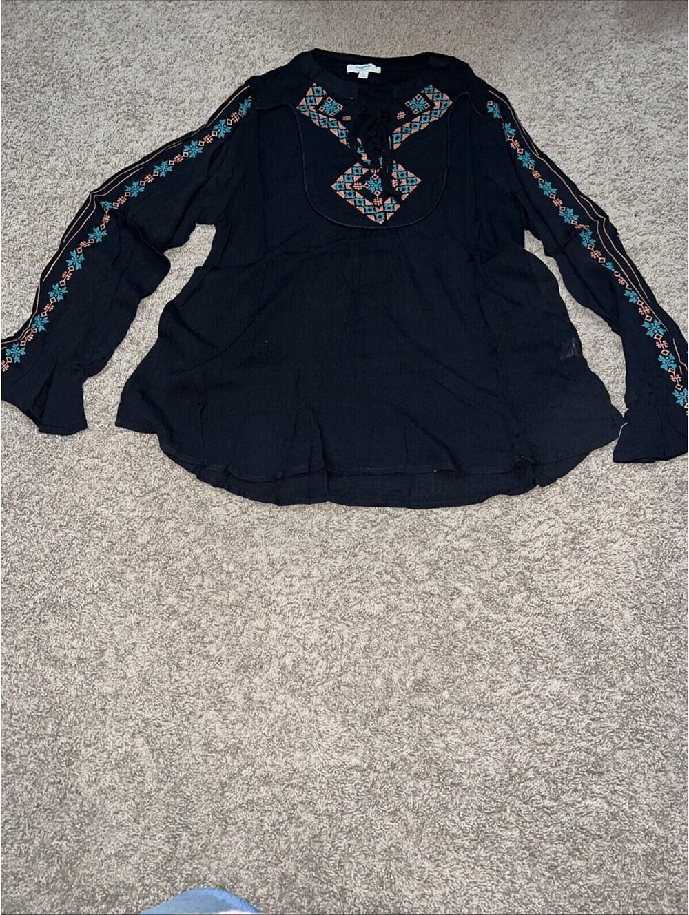 Hayden Los Angeles Women's Embroidered Long Sleeve Peasant Boho Top Blouse Sz L